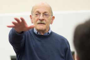 Pitt Business professor Bob Atkin teaching